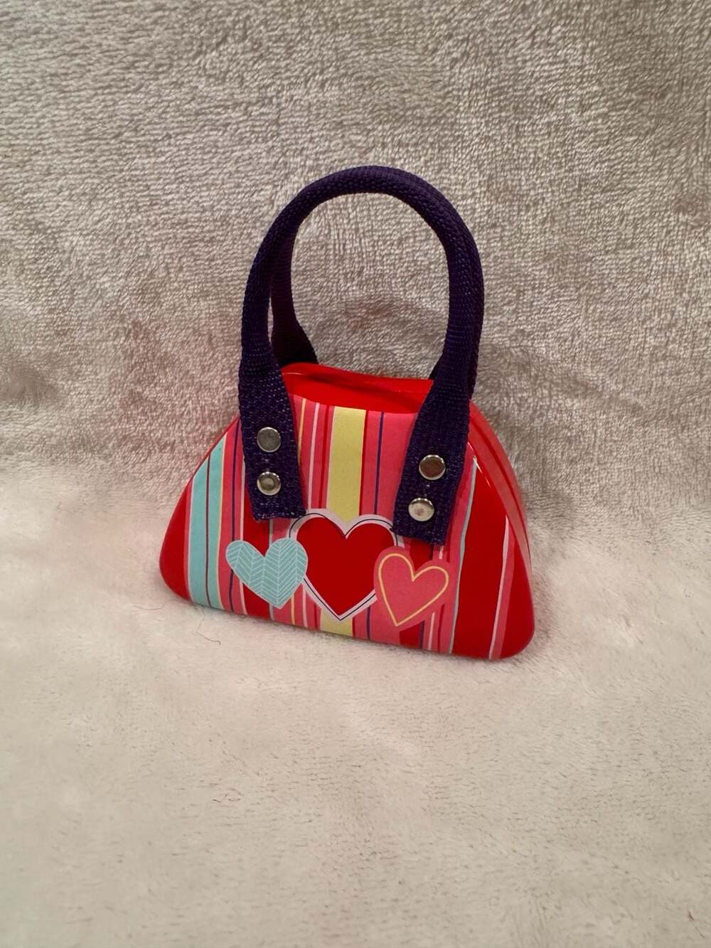 Mini Handbag Shaped Metal Tin Candy Box With Striped Hearts Design